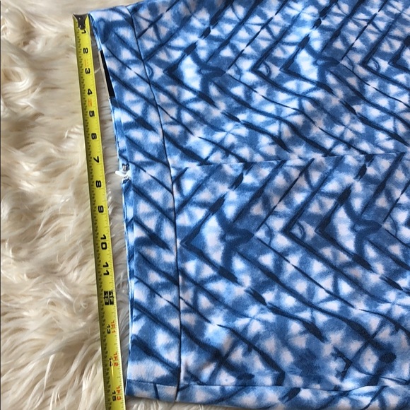 Banana Republic NWT blue/white tiedye pencil skirt - Picture 7 of 7